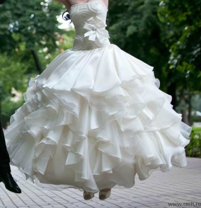 Продам свадебное платье в Воронеже.